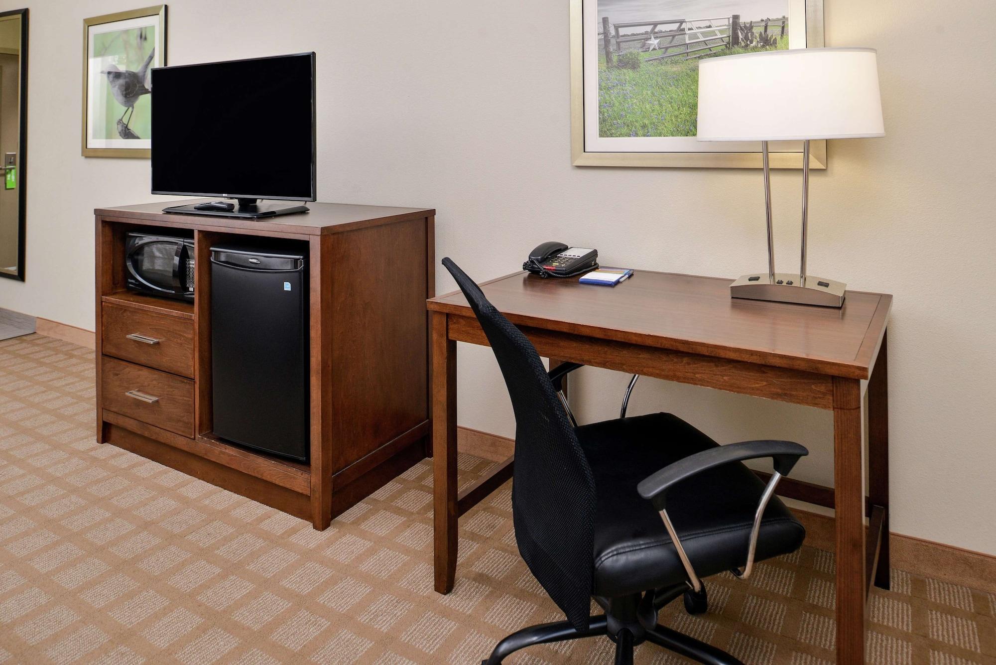 Hampton Inn And Suites Hutto Екстериор снимка