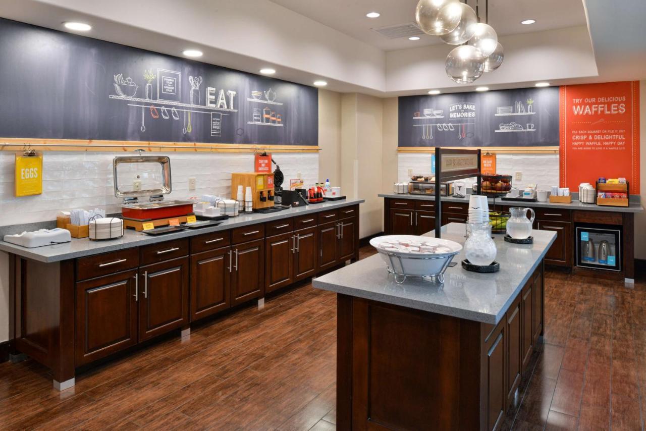 Hampton Inn And Suites Hutto Екстериор снимка