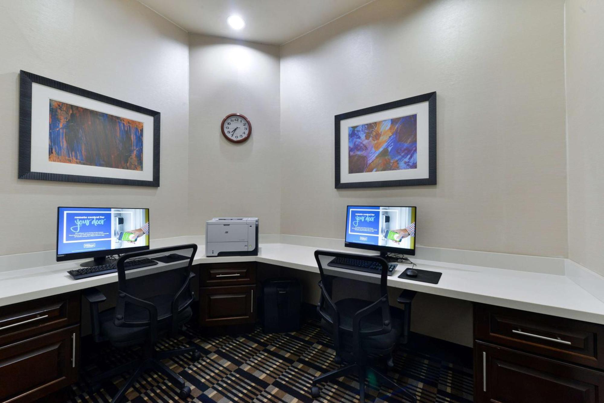 Hampton Inn And Suites Hutto Екстериор снимка