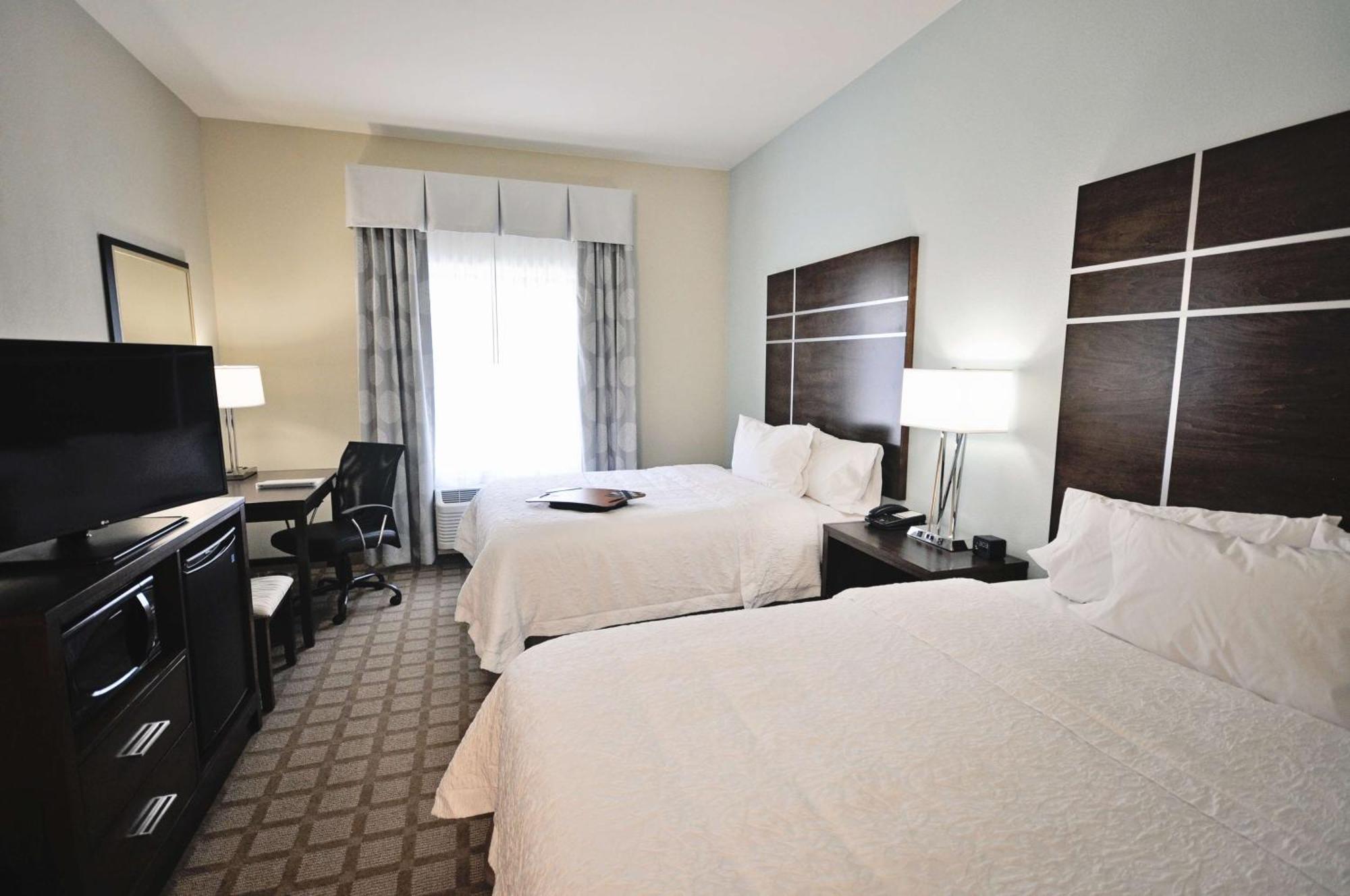 Hampton Inn And Suites Hutto Екстериор снимка