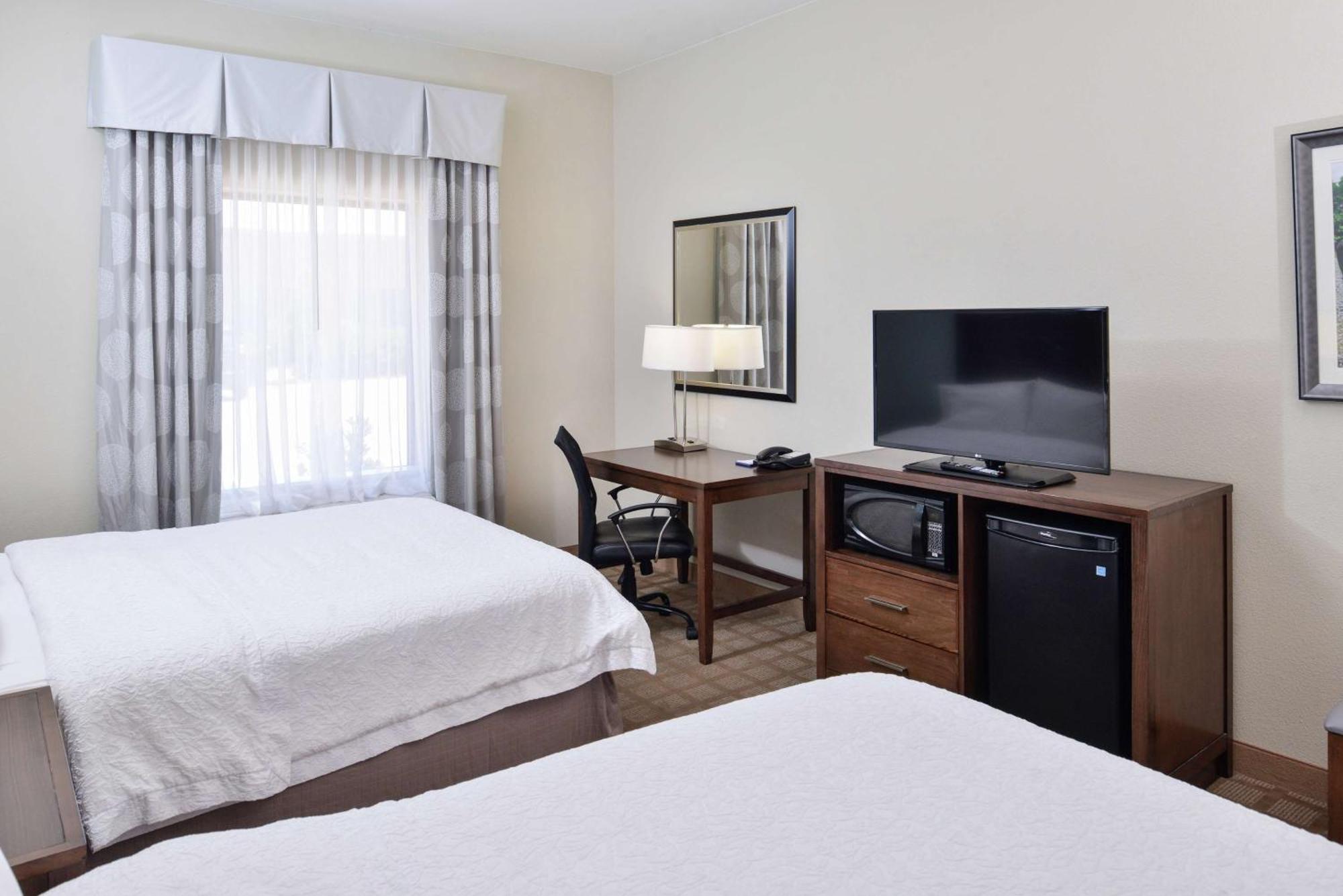 Hampton Inn And Suites Hutto Екстериор снимка