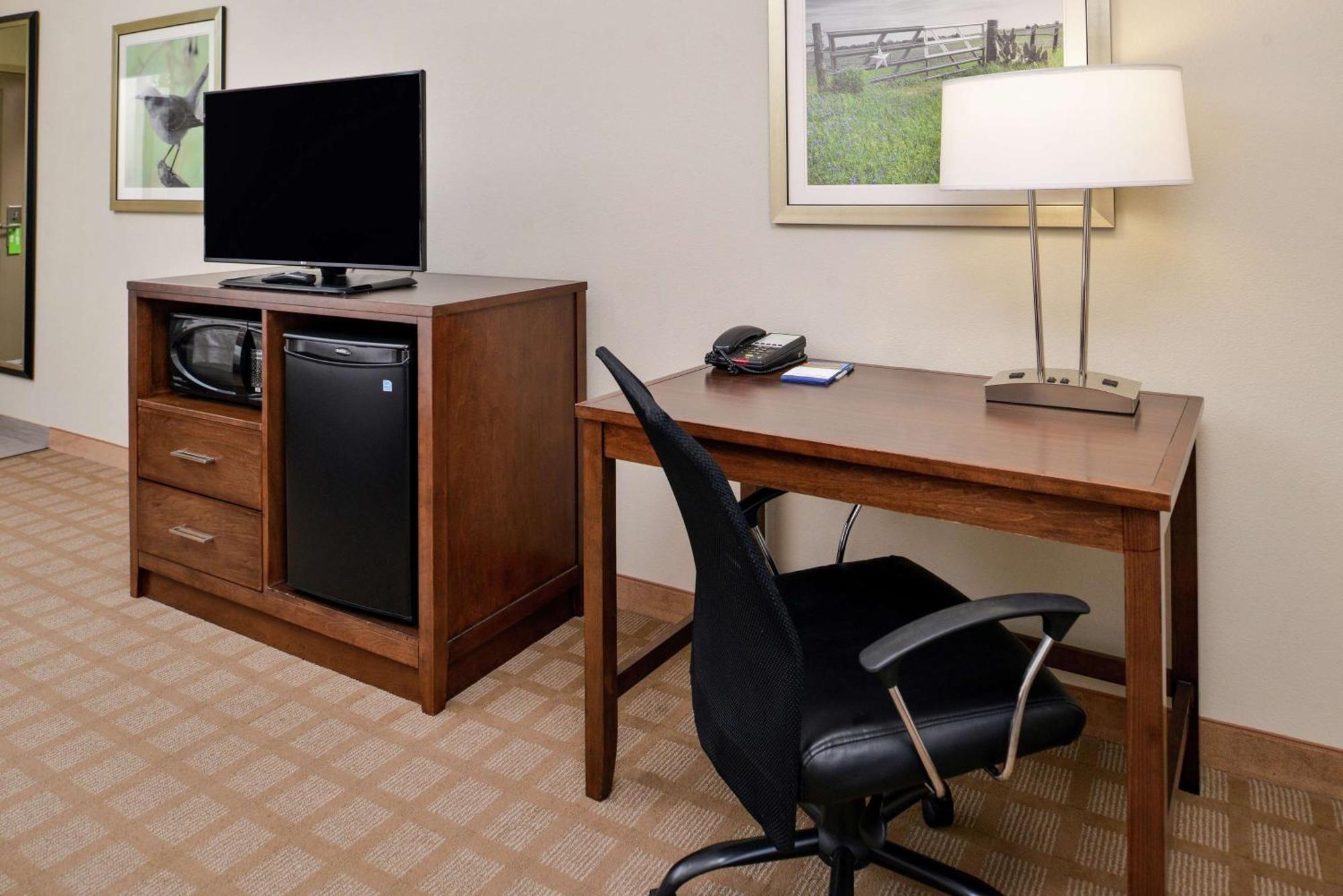 Hampton Inn And Suites Hutto Екстериор снимка