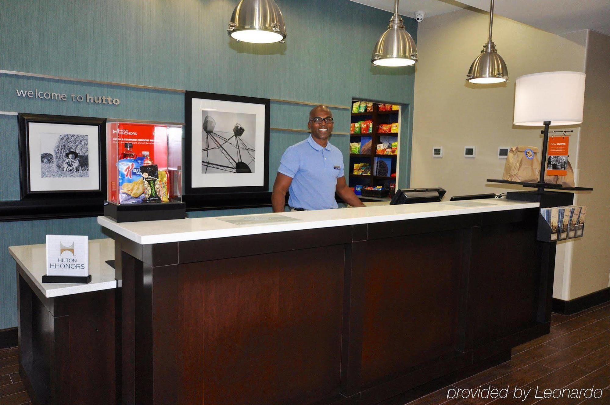 Hampton Inn And Suites Hutto Екстериор снимка