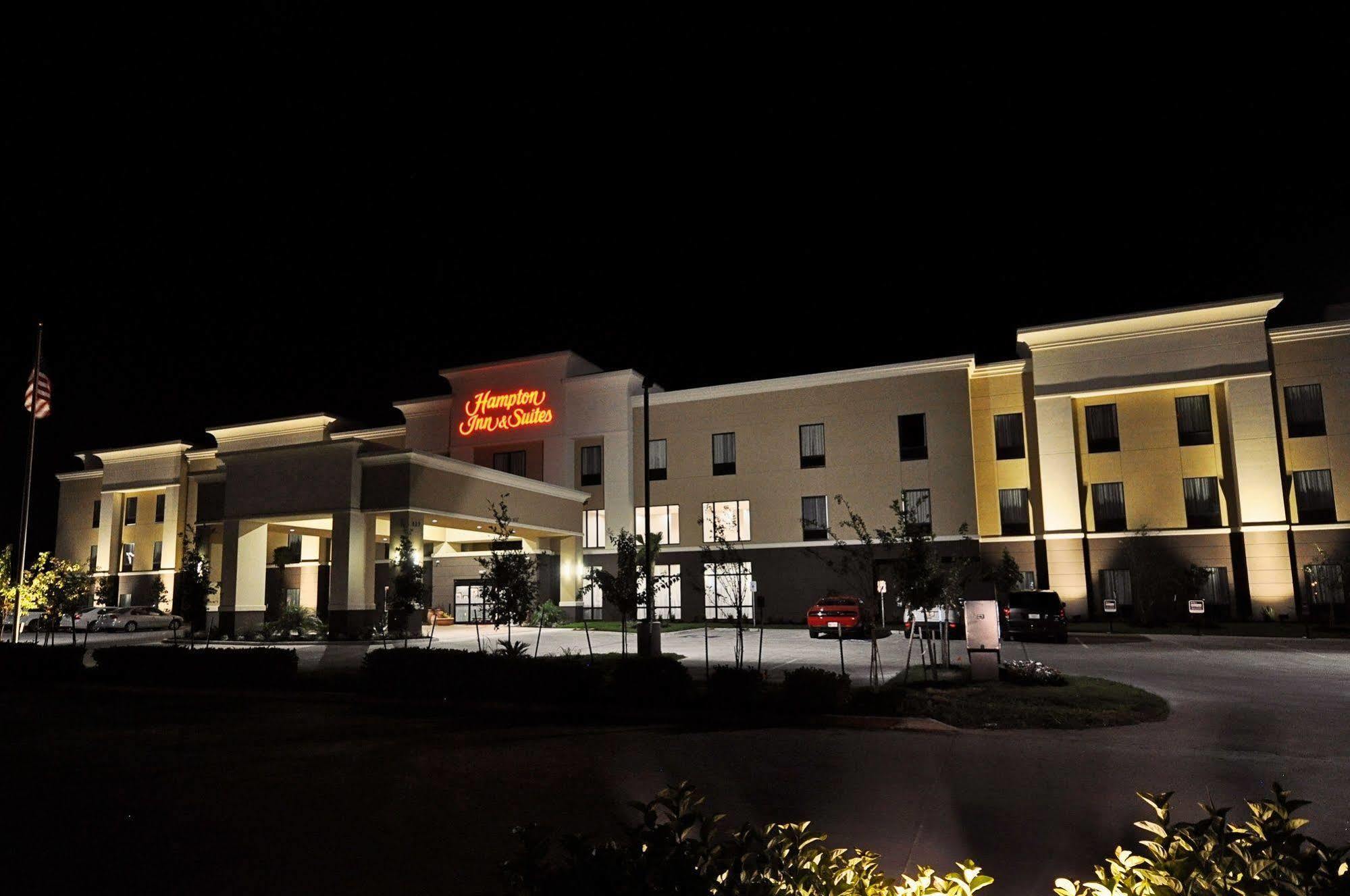 Hampton Inn And Suites Hutto Екстериор снимка