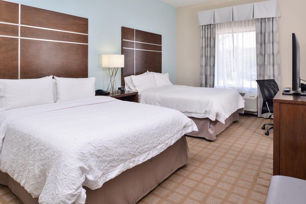 Hampton Inn And Suites Hutto Екстериор снимка
